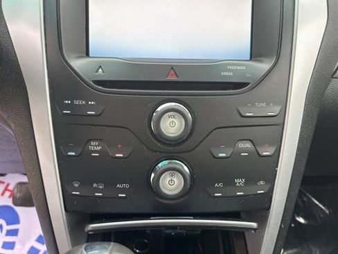 Used 2012 Ford Explorer XLT AWD/4WD image 14