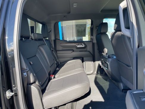 Used 2025 GMC Sierra 1500 SLT w/ SLT Premium Plus Package image 34