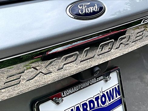 Certified 2023 Ford Explorer XLT w/ Equipment Group 202A AWD/4WD image 32