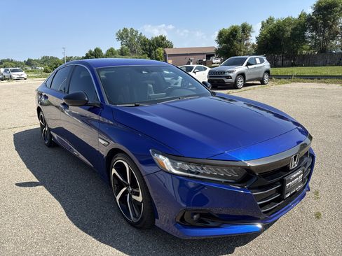Used 2021 Honda Accord Sport image 1