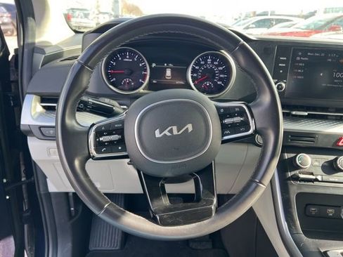 Certified 2024 Kia Carnival LX image 14