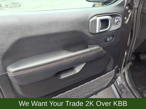 Used 2022 Jeep Wrangler Unlimited Rubicon w/ Xtreme Recon 35" Tire Package image 11