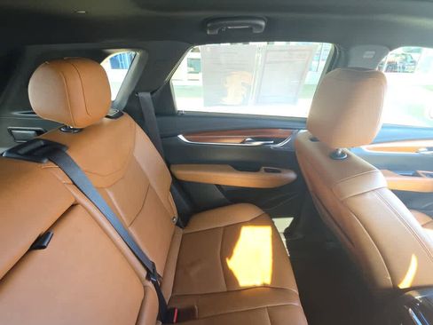 Used 2020 Cadillac XT5 Premium Luxury image 18
