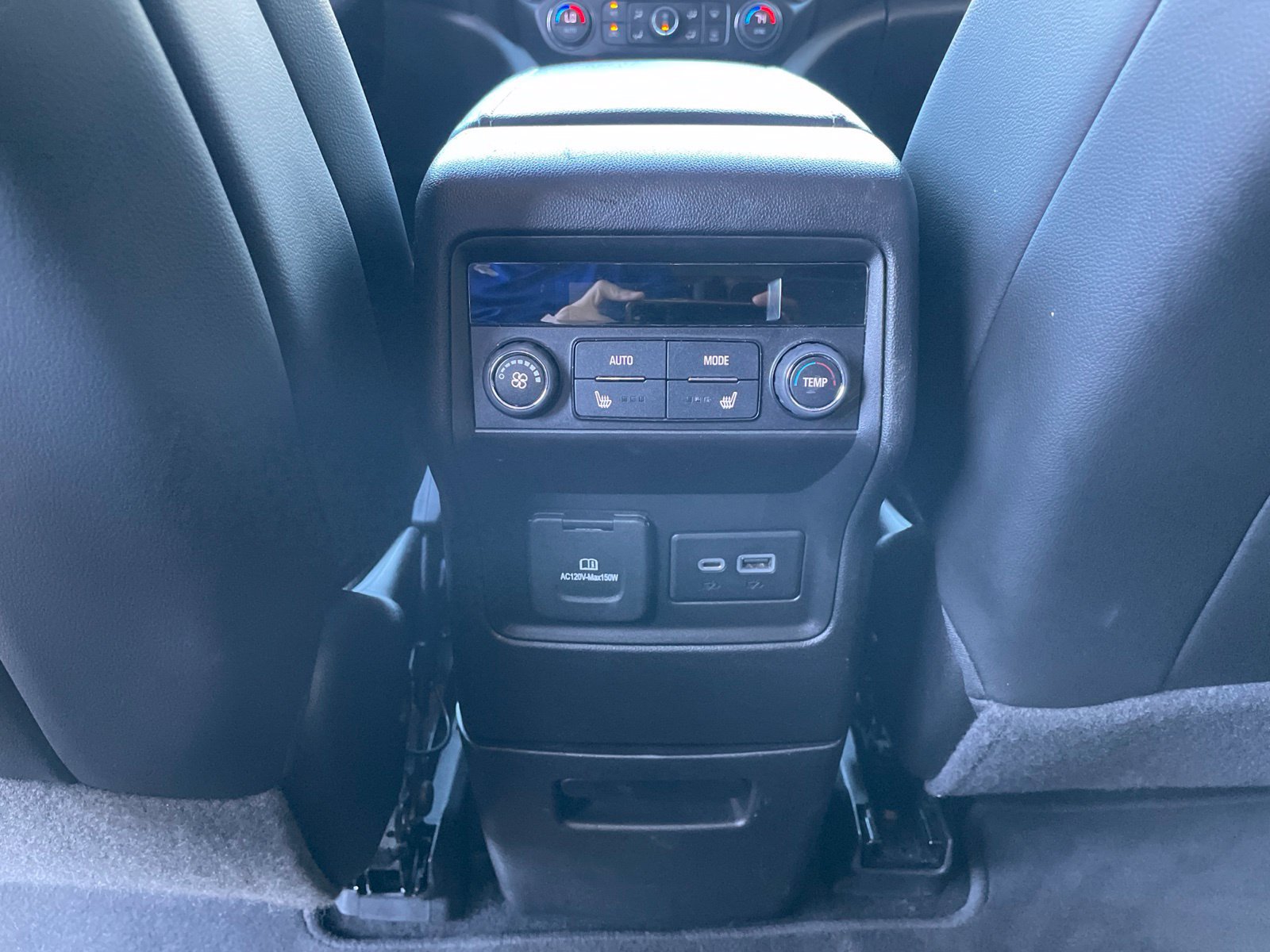 Used 2021 GMC Acadia Denali w/ Denali Technology Package FWD image 43