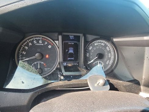 Used 2020 Toyota Tacoma TRD Off-Road image 29