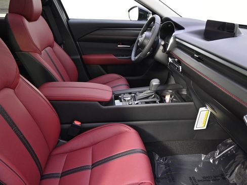 Used 2025 MAZDA CX-50 2.5 Hybrid w/ Premium Plus Pkg image 16