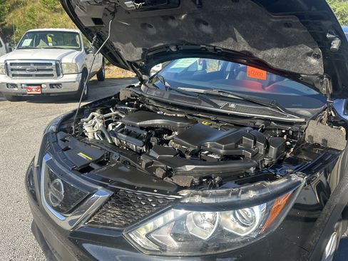 Used 2018 Nissan Rogue Sport S FWD image 57