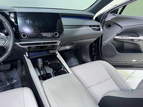 Used 2025 Lexus RX 350h AWD/4WD image 24
