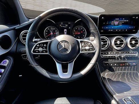 Used 2022 Mercedes-Benz GLC 300 4MATIC w/ Premium Package Lite image 4