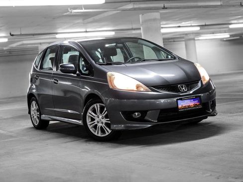 Used 2011 Honda Fit Sport image 4