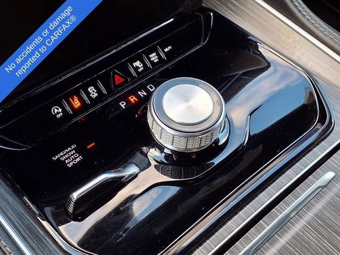 Used 2024 Jeep Wagoneer Series II w/ Flexible Seating Group image 29