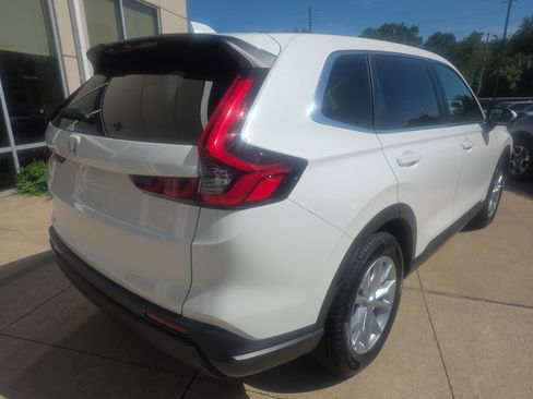 Used 2024 Honda CR-V EX image 5