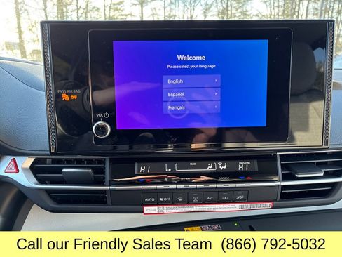 New 2026 Toyota Sienna LE image 18