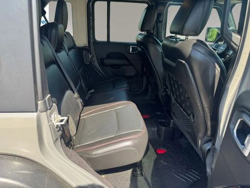 Used 2021 Jeep Wrangler Unlimited Rubicon AWD/4WD image 21