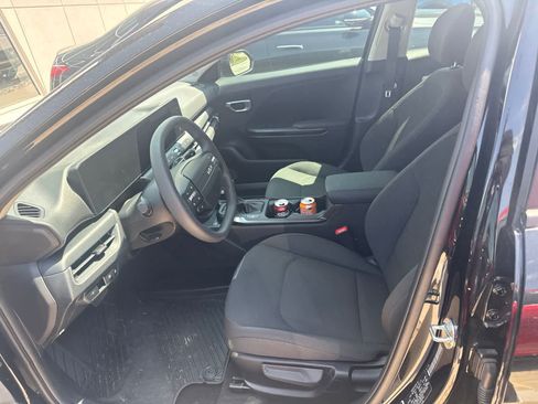 Used 2026 Kia K4 FWD image 3