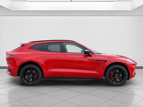 Used 2023 Aston Martin DBX AWD/4WD image 9