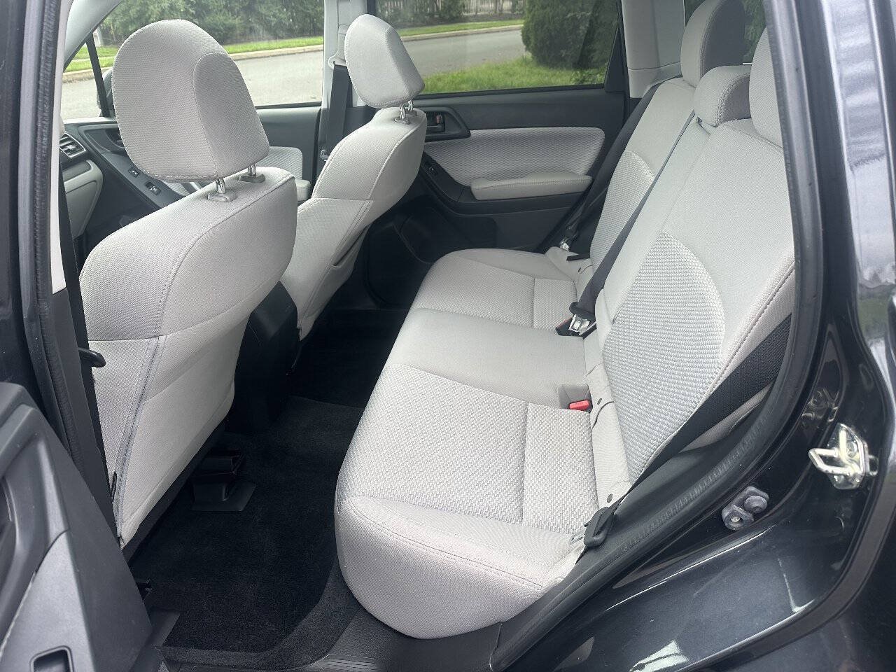 Used 2017 Subaru Forester 2.5i Premium w/ All-Weather Package AWD/4WD image 12