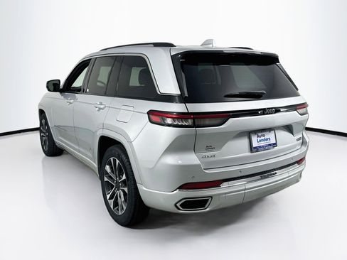 Used 2022 Jeep Grand Cherokee Overland AWD/4WD image 7