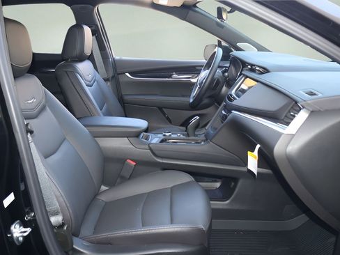 New 2026 Cadillac XT5 Premium Luxury w/ Driver Assist Package FWD image 17