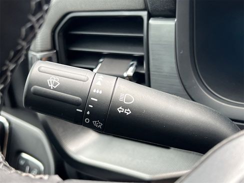 New 2025 Ford F150 Lariat w/ Equipment Group 501A Mid image 17