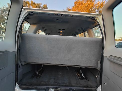 Used 2007 Ford E-350 and Econoline 350 XLT image 22