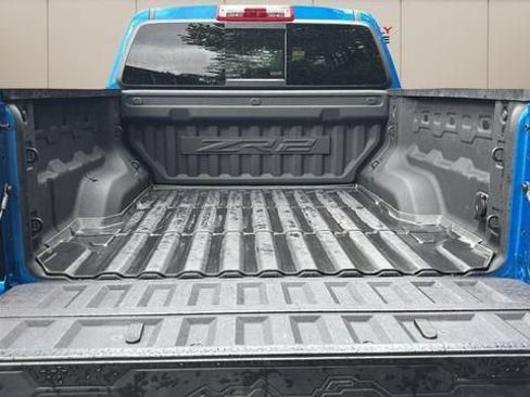 Used 2024 Chevrolet Colorado ZR2 w/ ZR2 Convenience Package III AWD/4WD image 26
