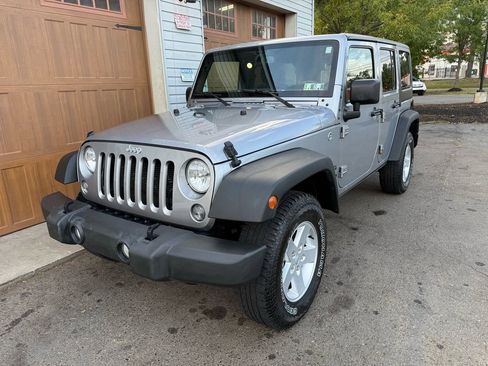 Used 2018 Jeep Wrangler Unlimited Sport S image 7