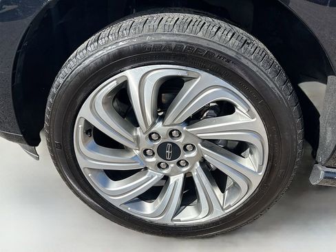 Used 2023 Lincoln Navigator L Reserve AWD/4WD image 35