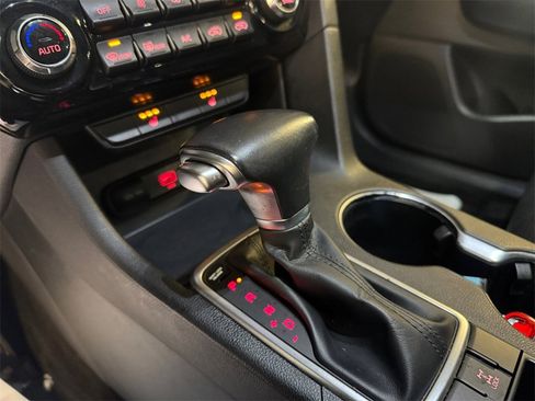 Used 2022 Kia Sportage EX image 21