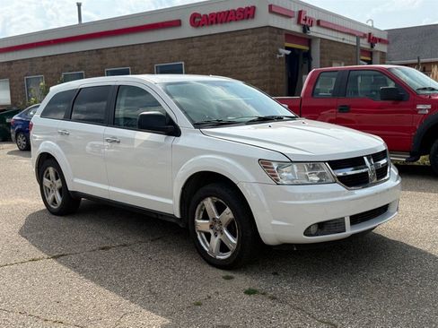 Used 2009 Dodge Journey SXT image 3