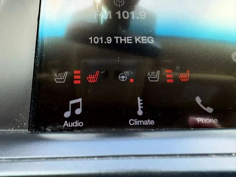 Used 2017 Ford Taurus Limited image 16