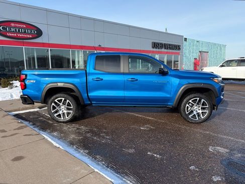 Used 2023 Chevrolet Colorado Z71 w/ Z71 Convenience Package 2 image 2