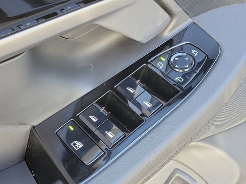 Used 2026 BMW 530i w/ M Sport Package image 17