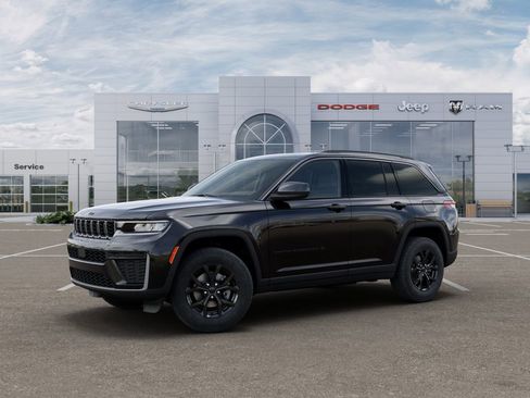 New 2026 Jeep Grand Cherokee Altitude AWD/4WD image 2