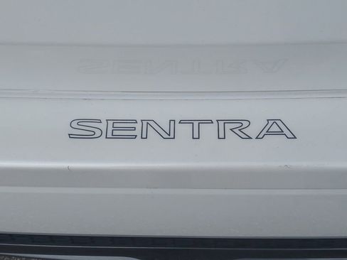 Used 2023 Nissan Sentra SR image 7