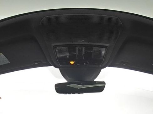Used 2024 Volkswagen Golf R AWD/4WD image 32