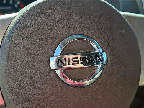 Used 2018 Nissan Frontier SV AWD/4WD image 9