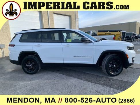 New 2025 Jeep Grand Cherokee L Altitude image 13