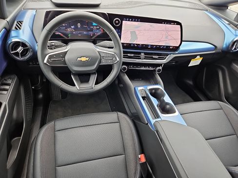 New 2026 Chevrolet Equinox EV LT w/ Convenience Package II FWD image 9