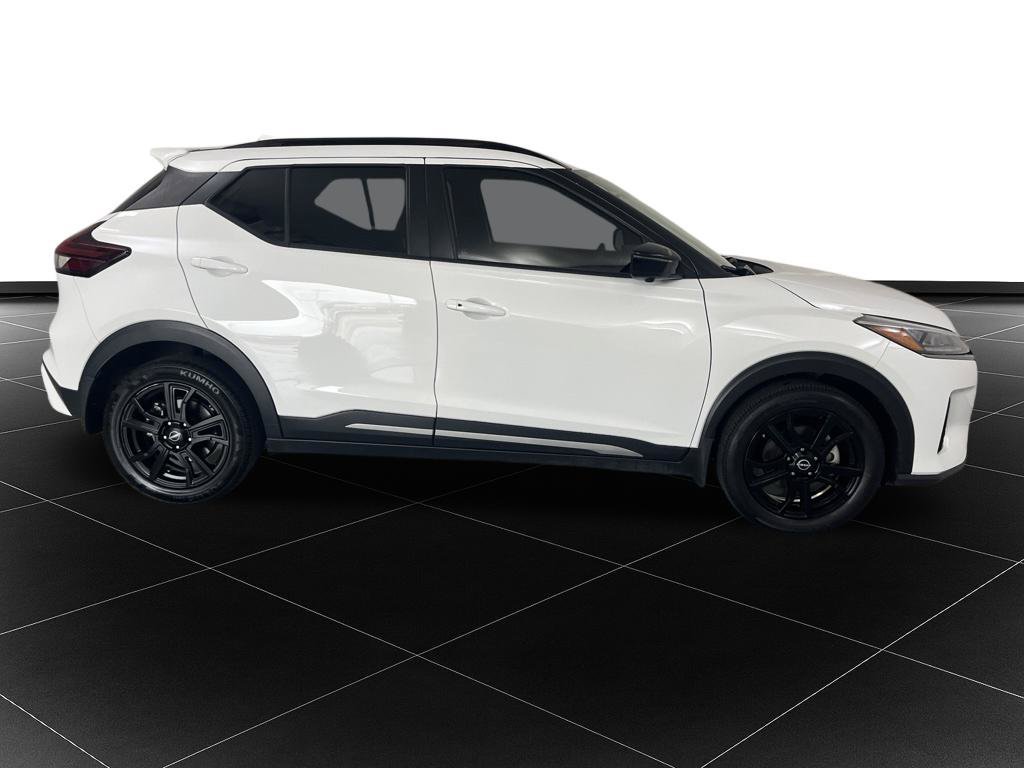 Used 2024 Nissan Kicks SR FWD image 6
