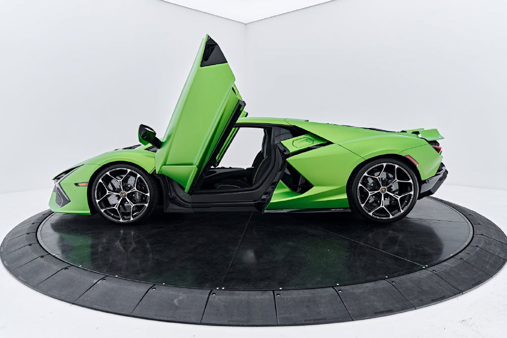 Used 2024 Lamborghini Revuelto AWD/4WD image 20