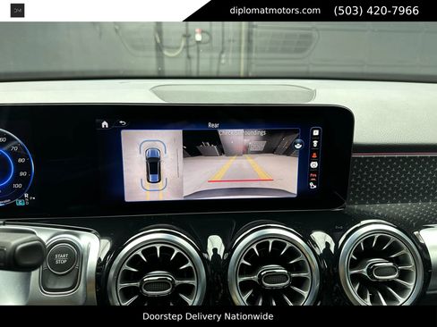 Used 2024 Mercedes-Benz EQB 300 4MATIC image 32