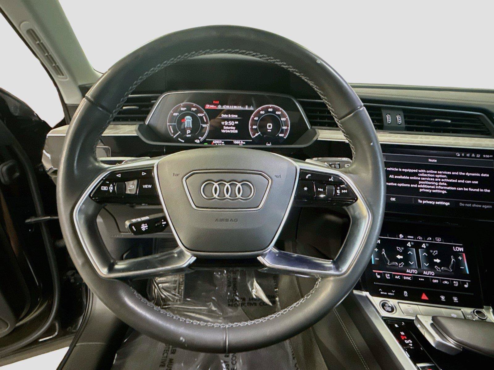 Used 2024 Audi Q8 e-tron Premium Plus AWD/4WD image 11
