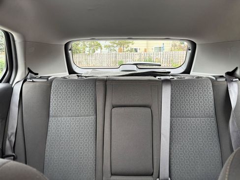 Used 2018 Chevrolet Trax LS AWD/4WD image 29