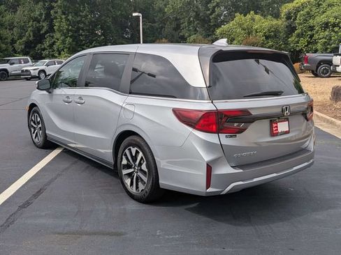 Used 2025 Honda Odyssey EX-L image 4