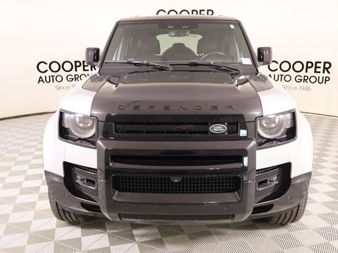 Used 2023 Land Rover Defender 110 X AWD/4WD image 9
