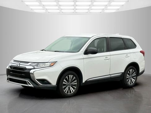 Used 2019 Mitsubishi Outlander ES image 9