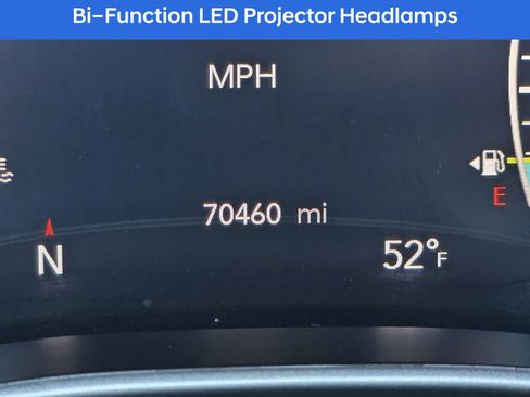 Used 2023 Chrysler Pacifica Touring-L image 31