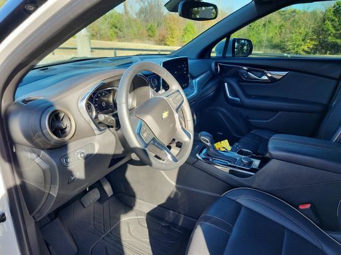 Certified 2023 Chevrolet Blazer Premier image 13