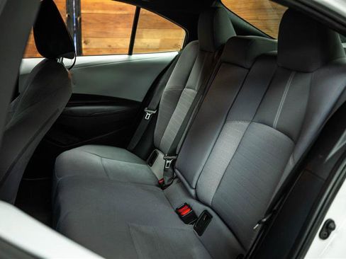 Used 2022 Toyota Corolla SE w/ Carpet Mat Package (TMS) image 10